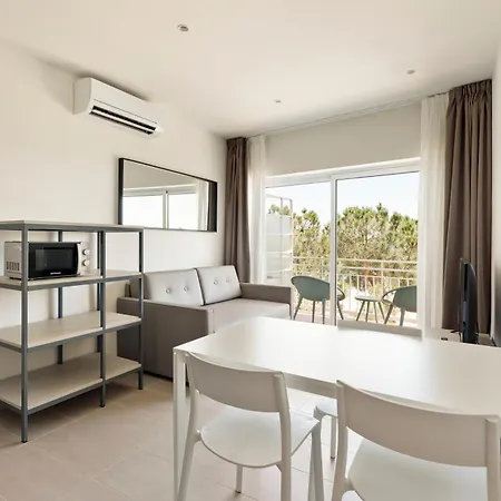 Hotel apartamentowy Xic