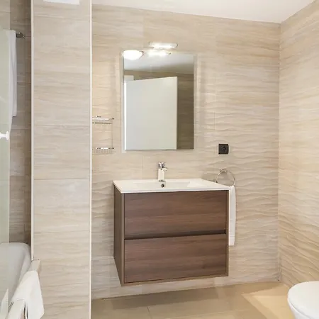 Ξενοδοχείο με διαμερίσματα Xic 4*