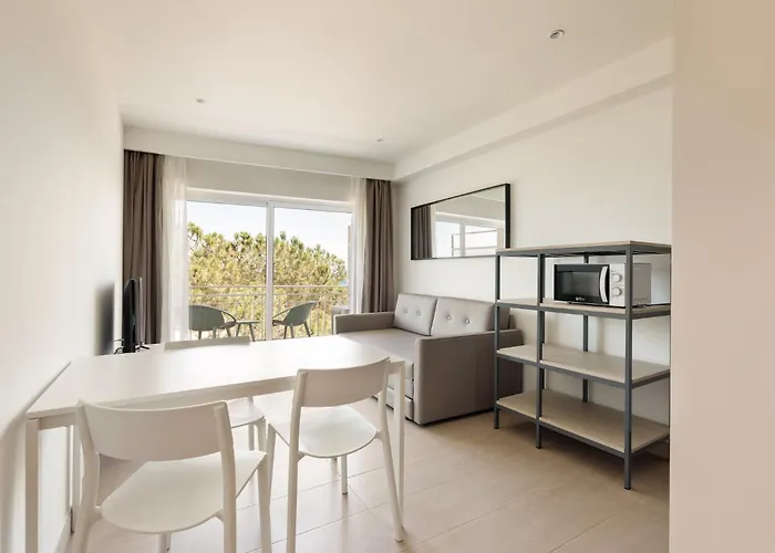 Xic Aparthotel Castell-Platja d’Aro